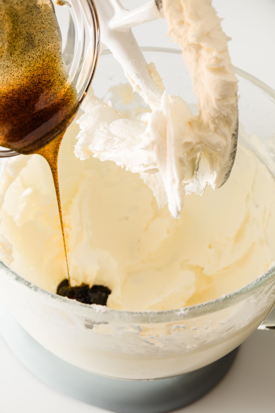 adding vanilla bean paste to vanilla buttercream frosting