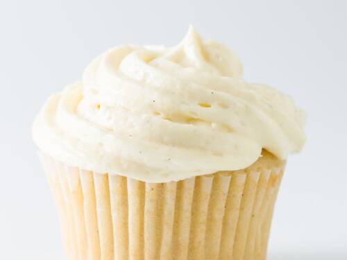 Best Vanilla Cupcakes Recipe Step By Step Instructions And Video