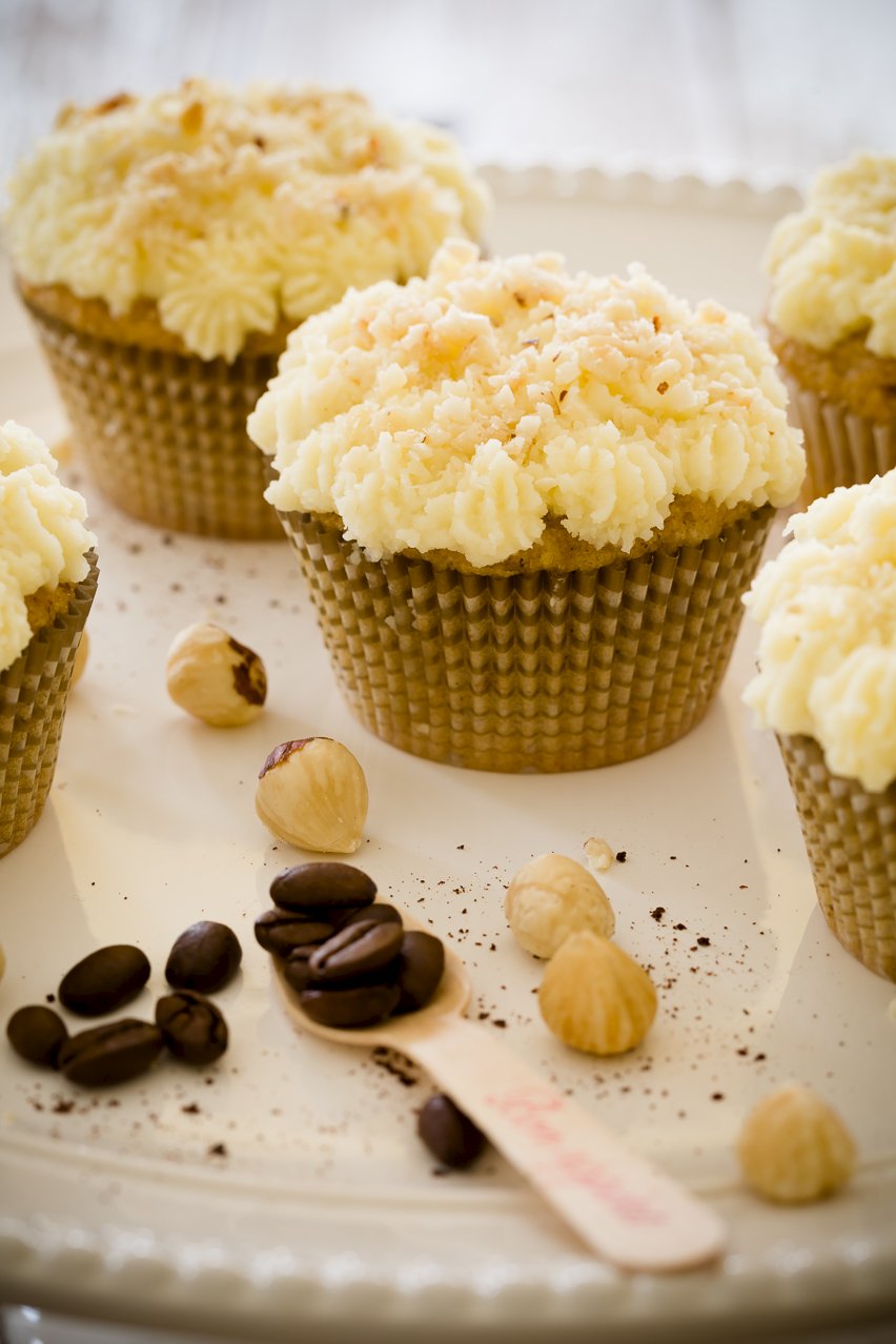 https://cdn.cupcakeproject.com/wp-content/uploads/2013/03/Coffee+Hazelnut+Cupcakes+02.jpg