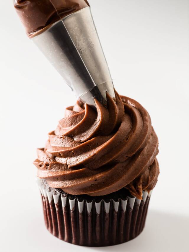 cropped-Chocolate-Cupcakes-19.jpg