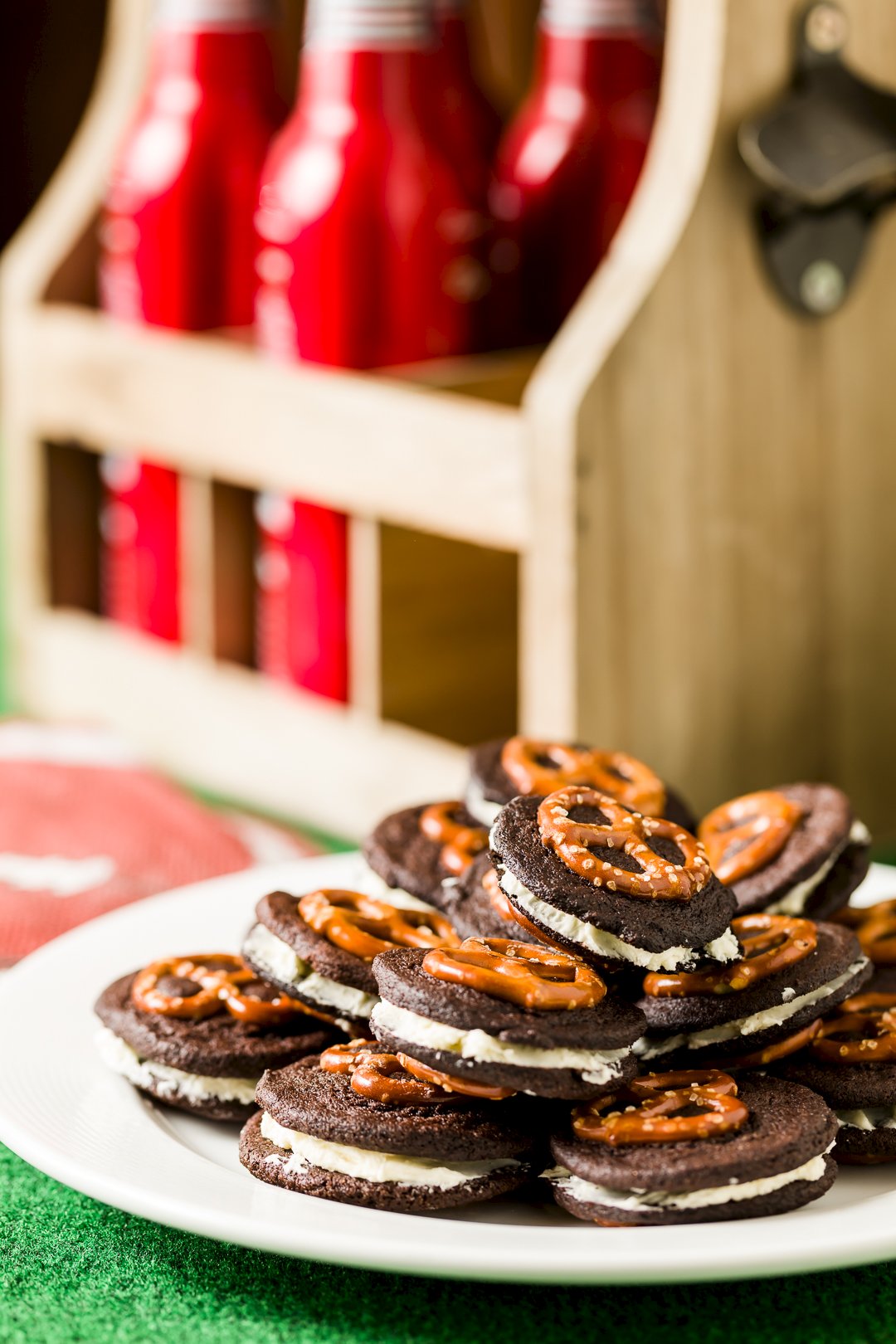 Homemade Pretzel and Beer Oreo Cookies | Cupcake Project