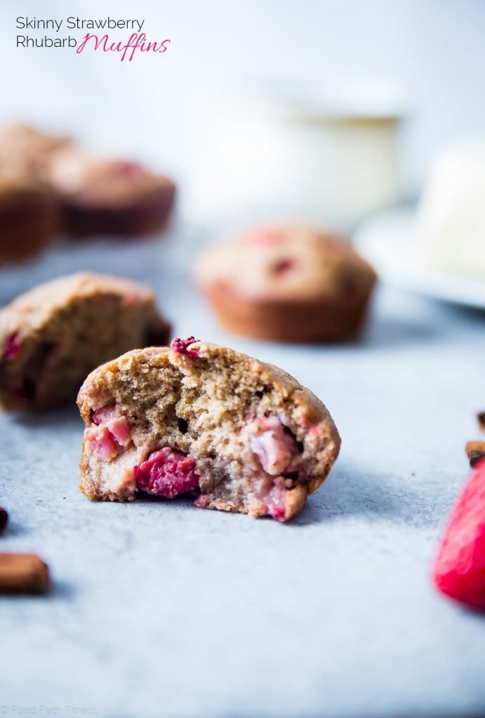 strawberry rhubarb muffins