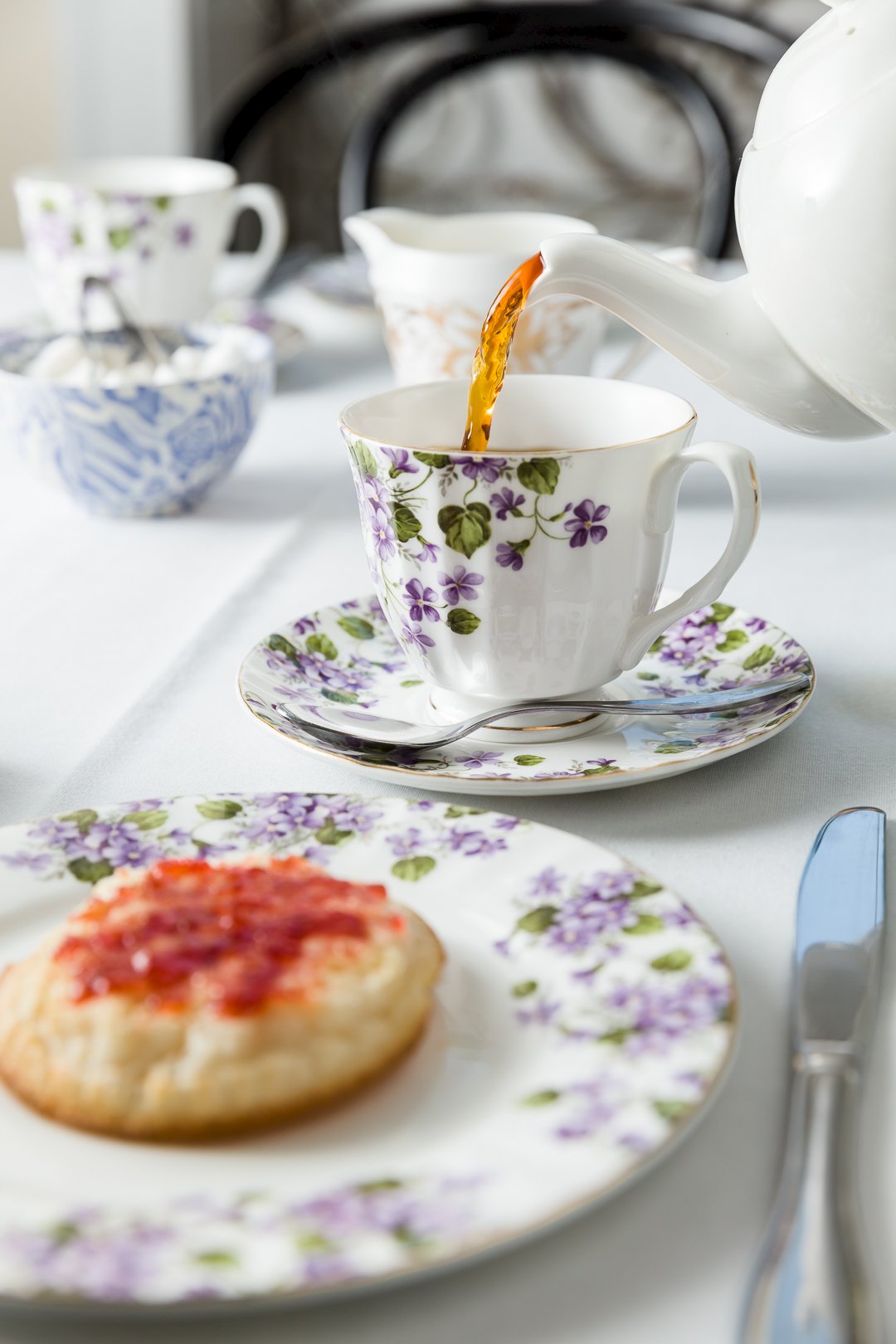 How to Enjoy Tea and Crumpets - Cupcake Project