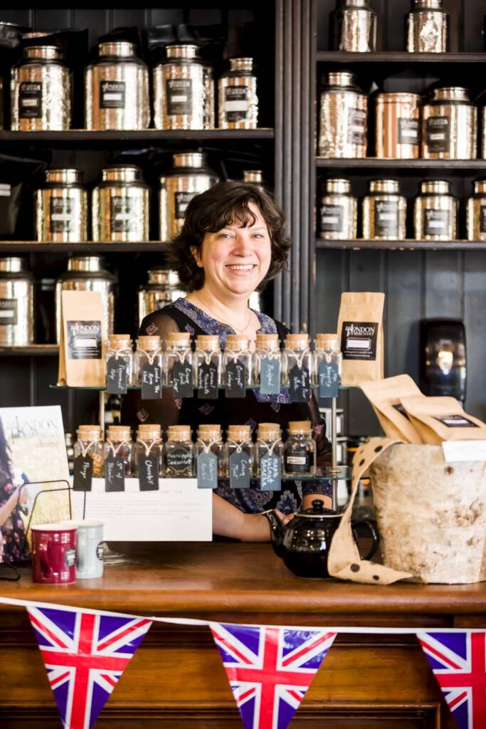 How to Enjoy Tea and Crumpets Cupcake Project