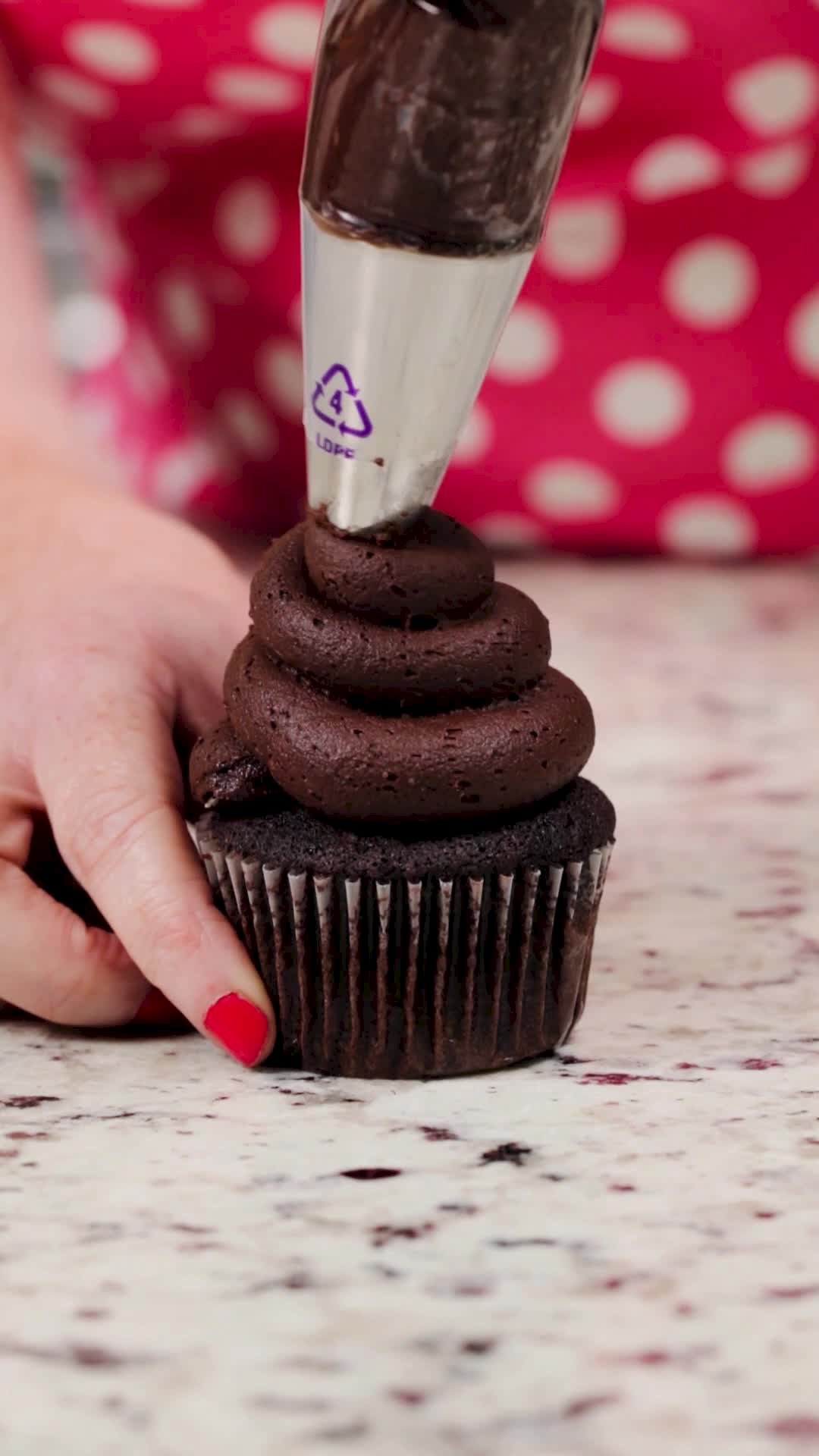 piping frosting