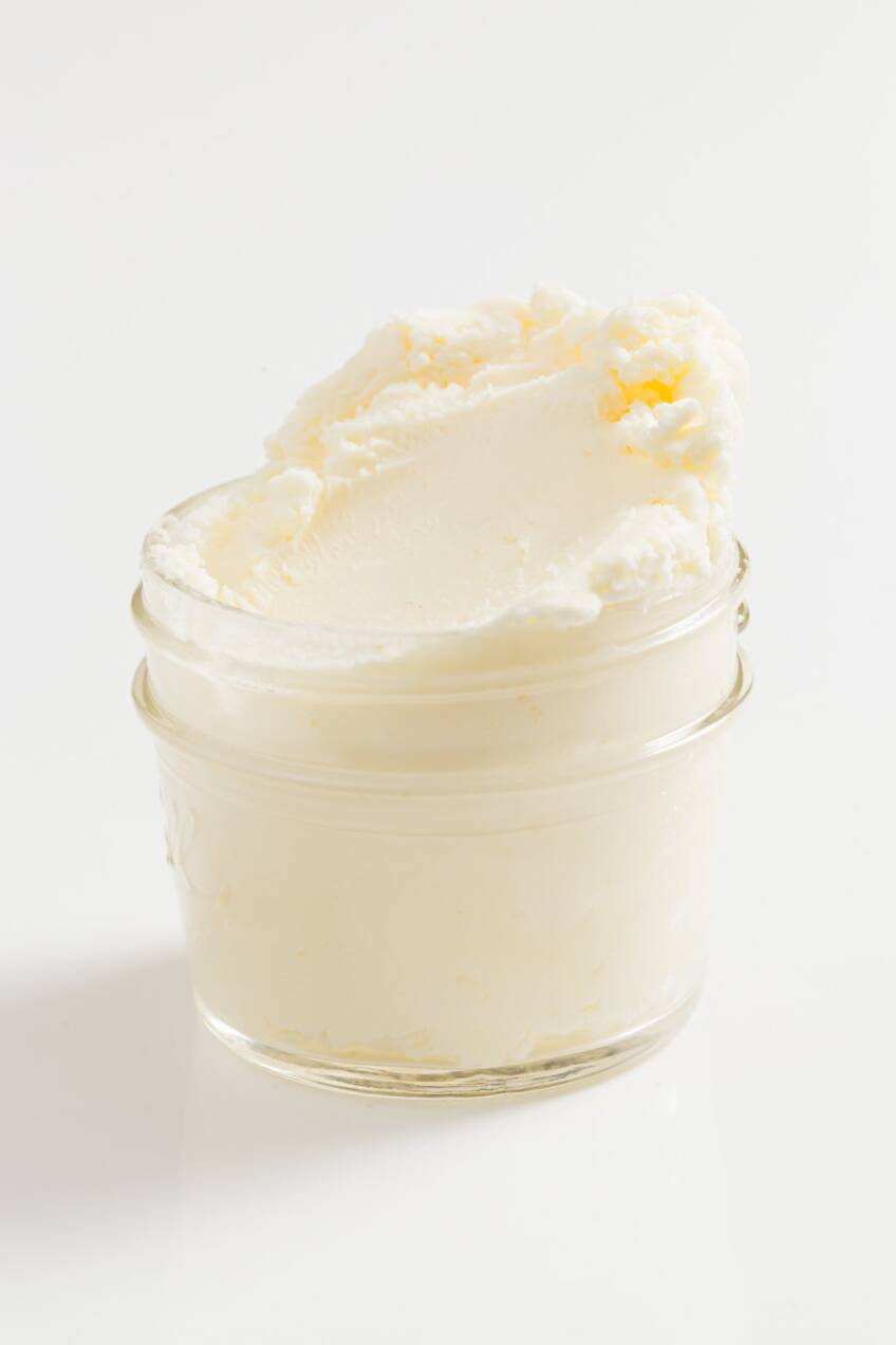Easy Homemade Clotted Cream Recipe - How to Make Clotted Cream