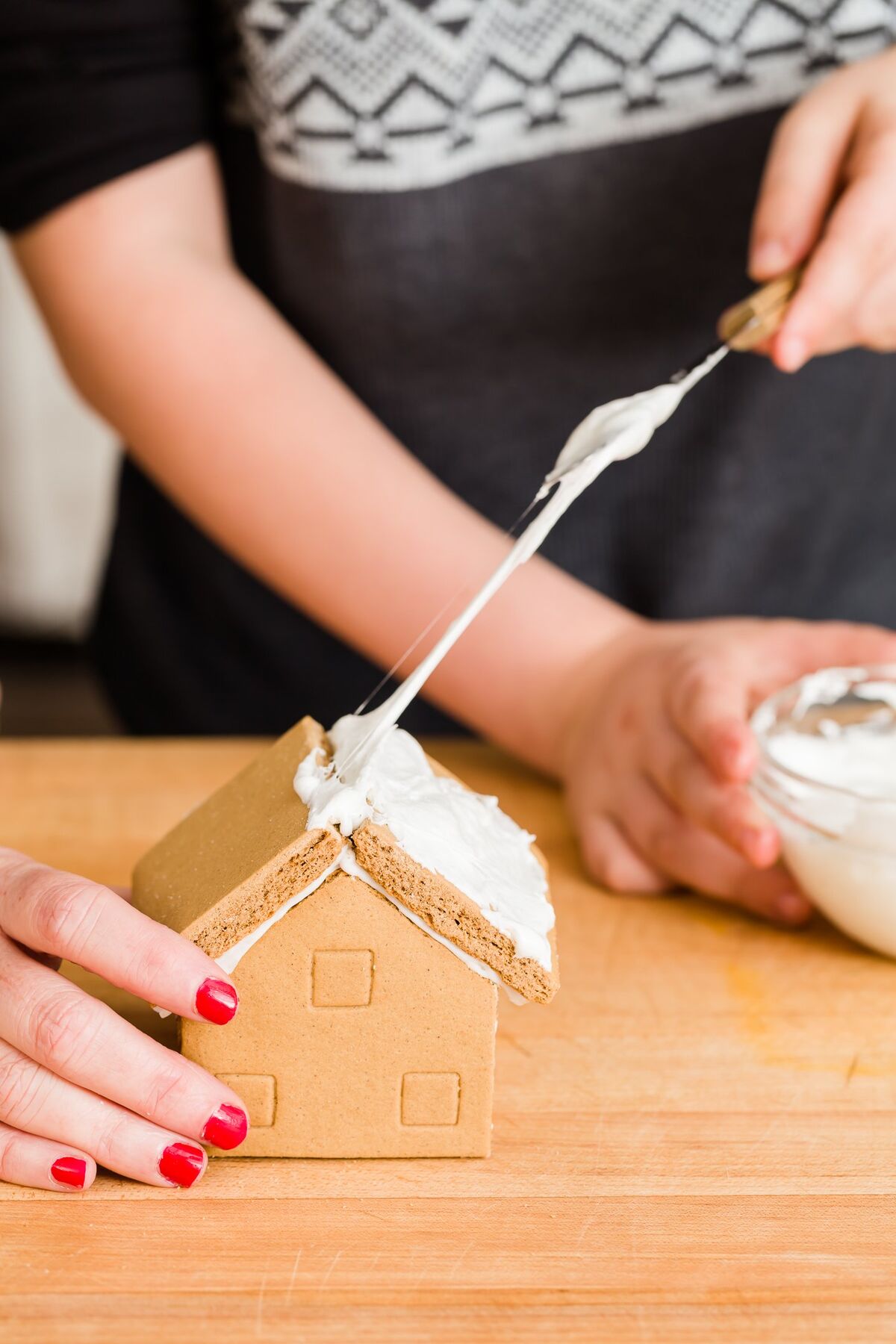 Marshmallow gingerbread house