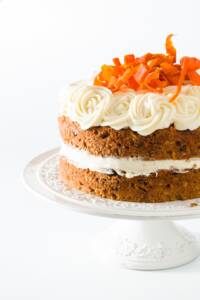Carrot cake with pineapple