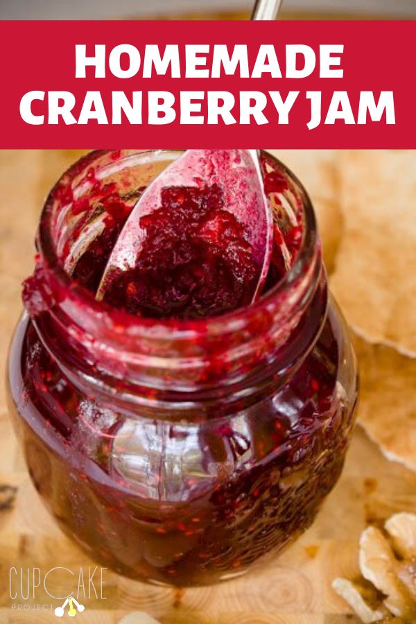 It is so easy to make cranberry jam - it\'s done in ten minutes! Plus, this homemade jam is sweet and tart and wonderful on bread, as a filling for sandwich cookies, and in cakes and cupcakes. #cranberryjam #homemadejam