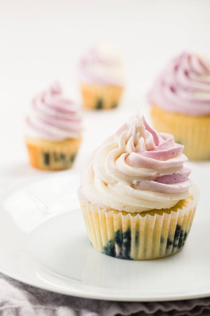  Blaubeer-Cupcakes