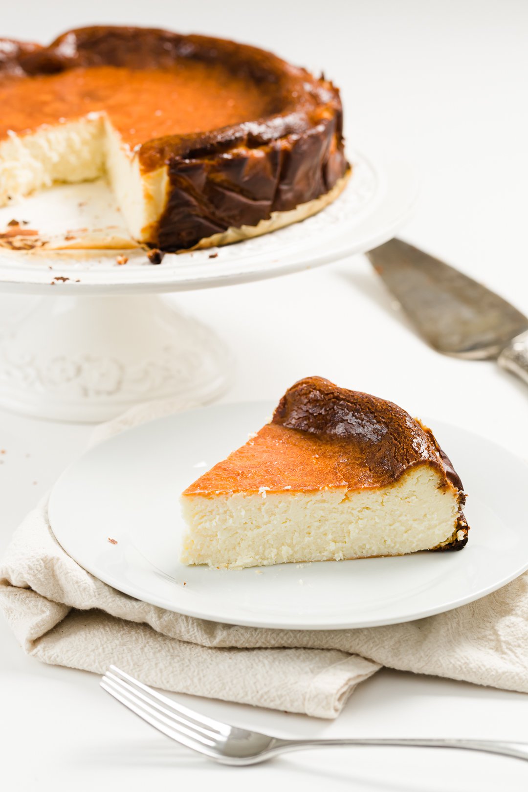 FÁCIL Pastel de queso vasco quemado - Las Recetas de JuJo