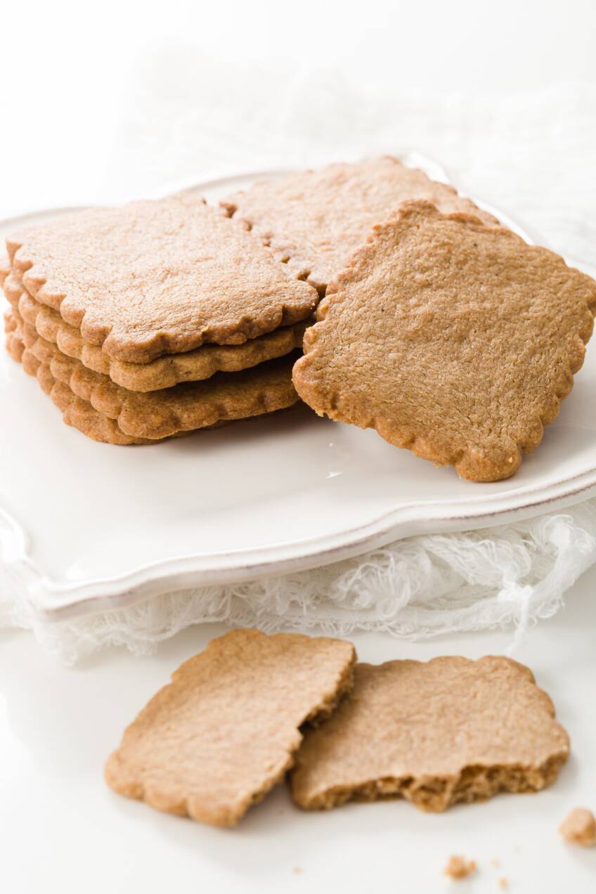 Simple Speculoos Cookies (Copycat Biscoff) | Cupcake Project