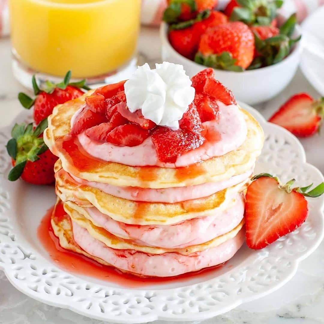 Gallery image for https://www.imperialsugar.com/recipes/strawberry-cheesecake-pancakes