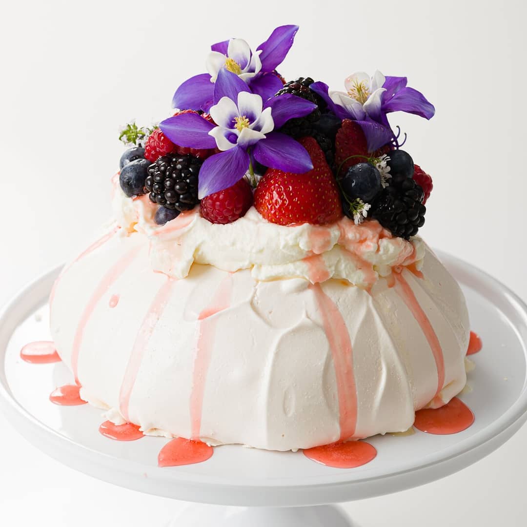 Gallery image for https://www.cupcakeproject.com/how-to-make-a-simple-pavlova/