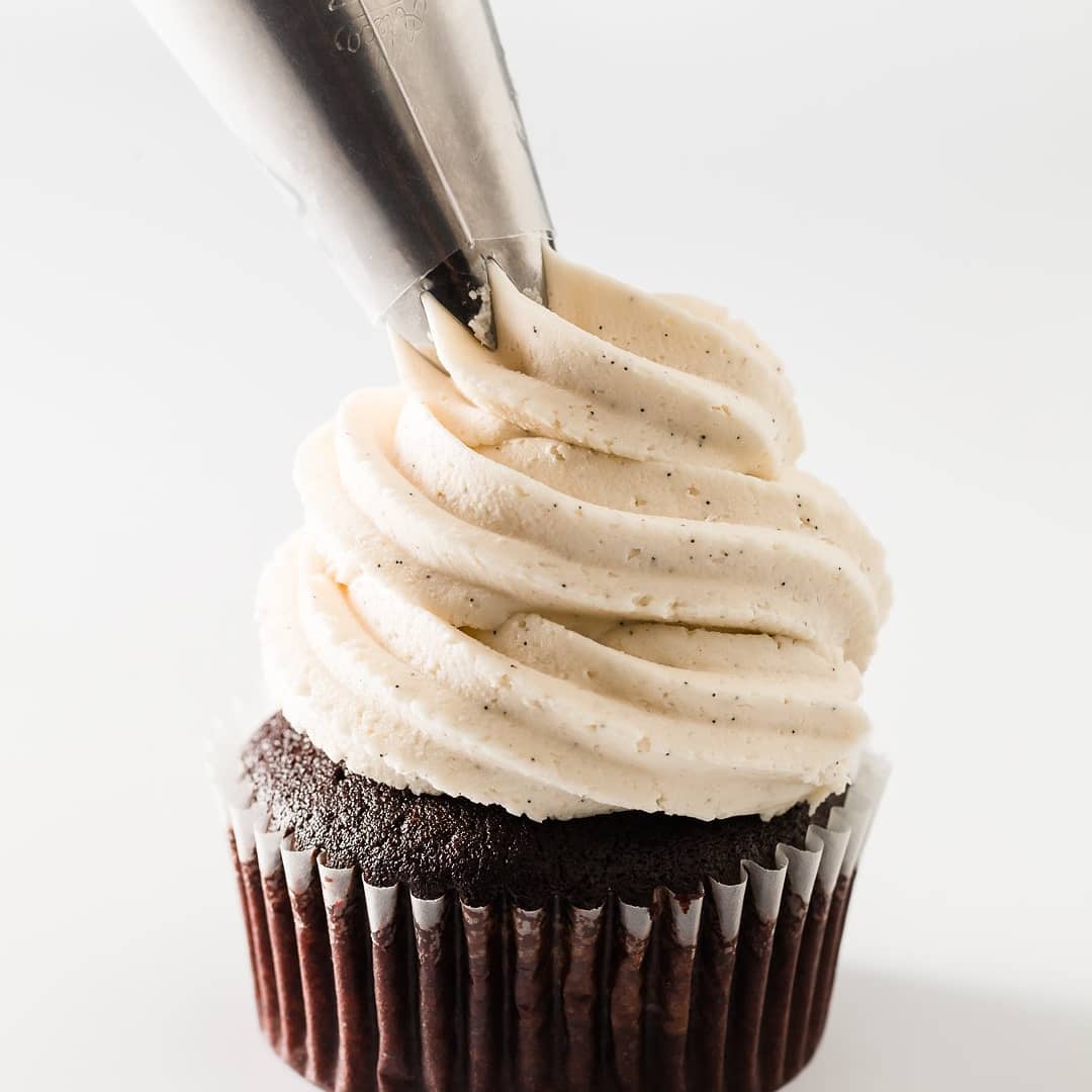Gallery image for https://www.cupcakeproject.com/vanilla-bean-buttercream-frosting-recipe/
