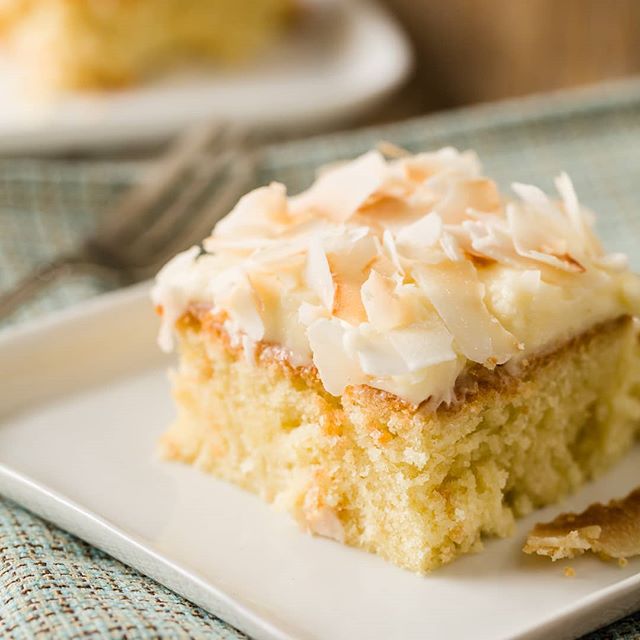 Gallery image for https://www.cupcakeproject.com/slow-cooker-triple-coconut-cake/