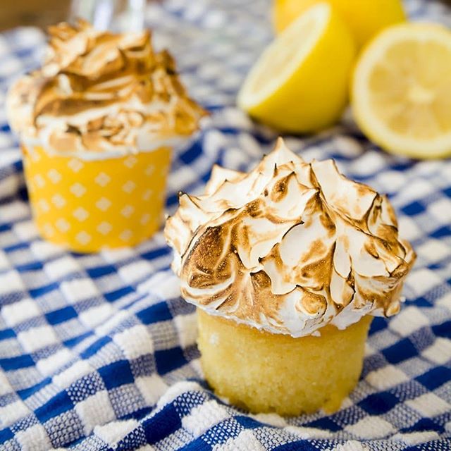 Gallery image for https://www.cupcakeproject.com/mile-high-lemon-meringue-cupcakes/