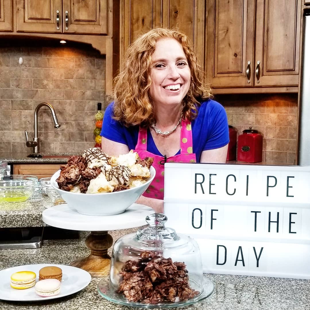 Gallery image for https://www.ksdk.com/article/entertainment/television/show-me-st-louis/recipe-of-the-day-coconut-macaroons/63-4d1c4921-4572-4c53-9d69-c84a807cb0a1