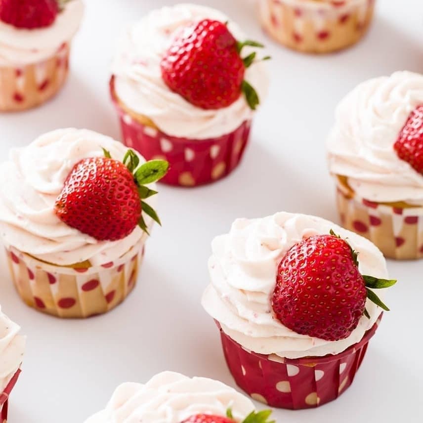 Gallery image for https://www.cupcakeproject.com/strawberry-whipped-cream-recipe/