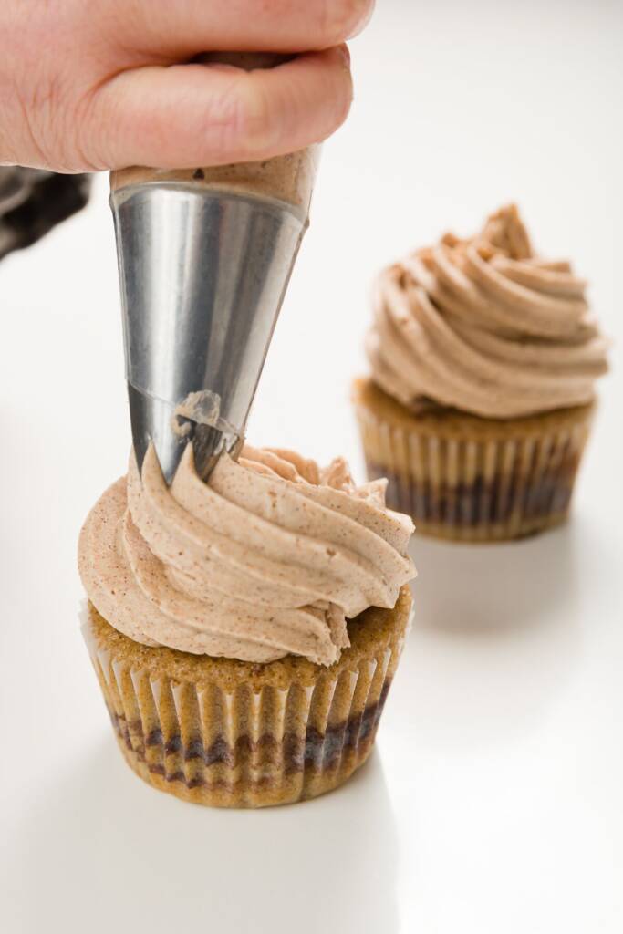 Cinnamon Buttercream Frosting Cupcake Project