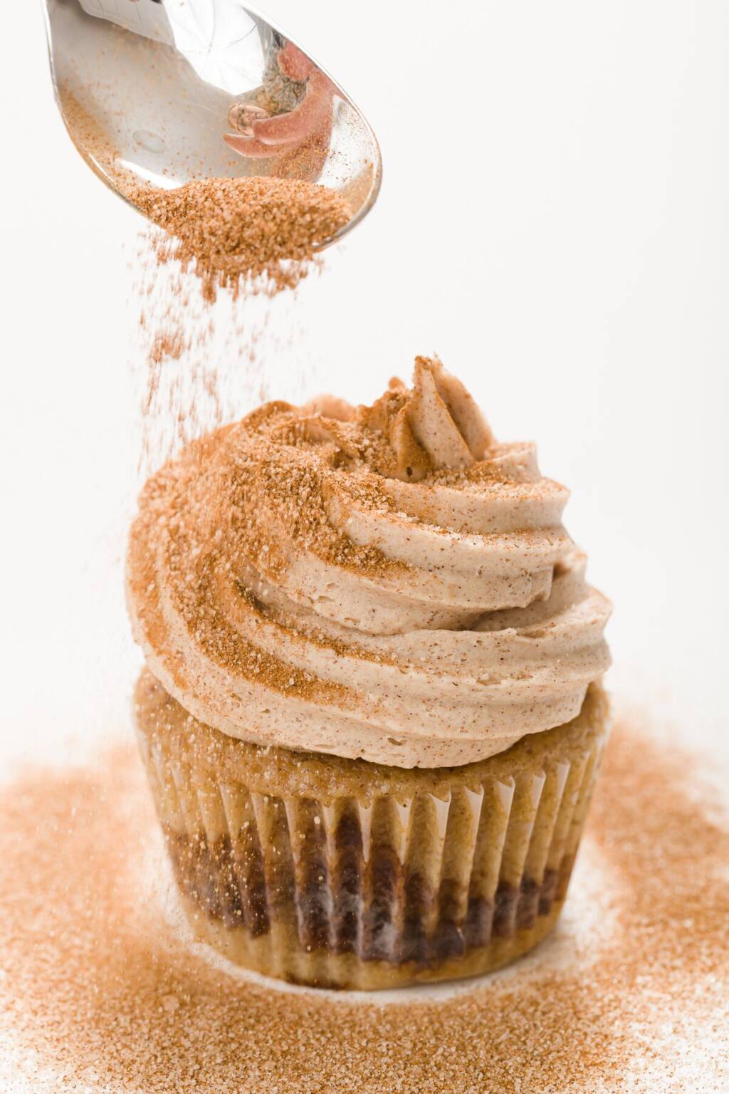 Cinnamon Buttercream Frosting Cupcake Project